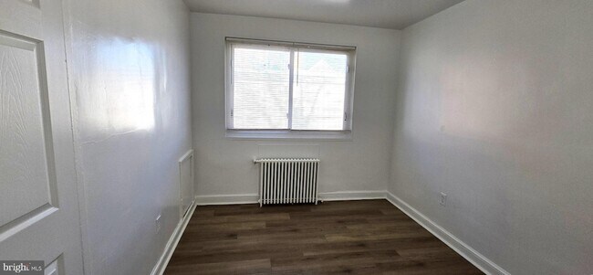 Building Photo - 3207 11th Pl SE