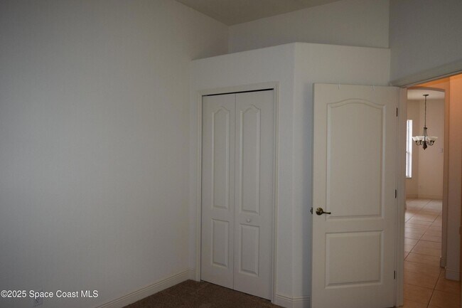 Building Photo - 1170 Eleuthera Dr NE