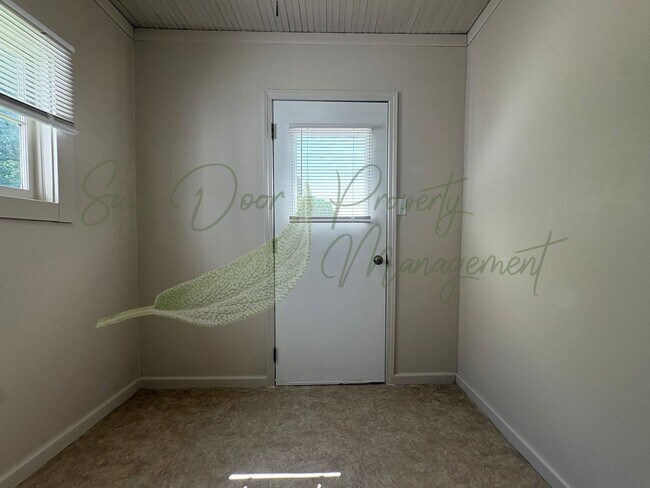 Building Photo - BEAUTIFUL HOME IN INDEPENDENCE!!