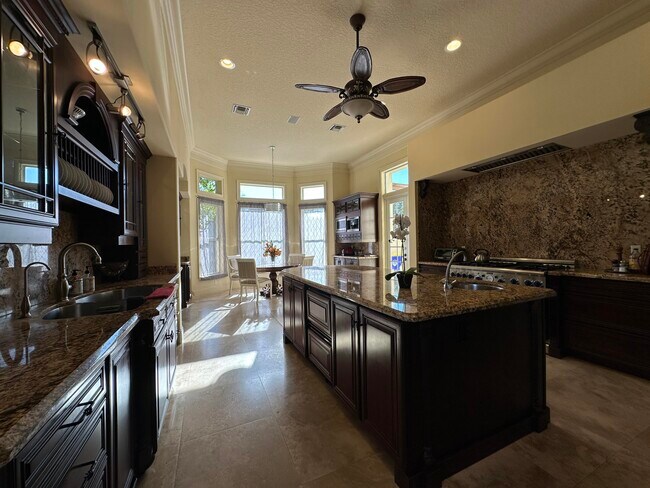 Building Photo - 476 SW Squire Johns Ln