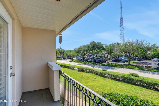Building Photo - 228 Jardin De Mer Pl