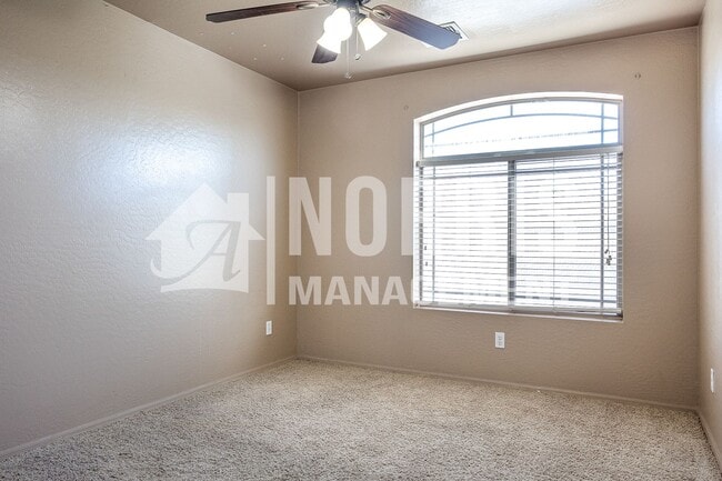 Building Photo - Large Beautiful Home in Coolidge w/ SOLAR