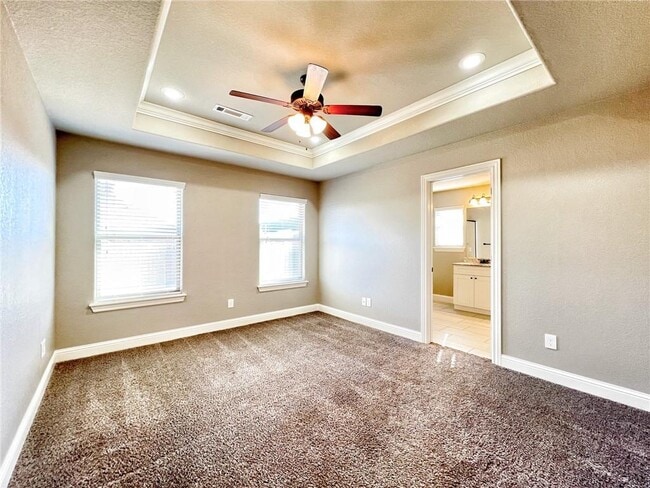 Building Photo - 710 Captain Hopkins St