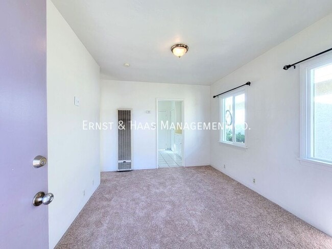 Building Photo - 3031 E 65th St