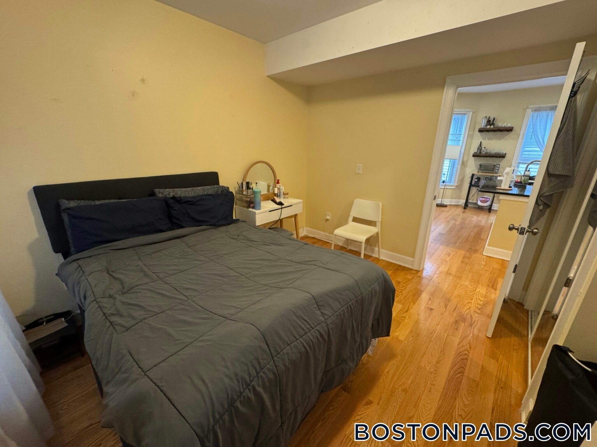 Building Photo - 10 Jay St