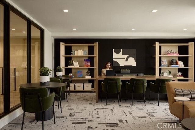 Building Photo - 21010 Erwin St