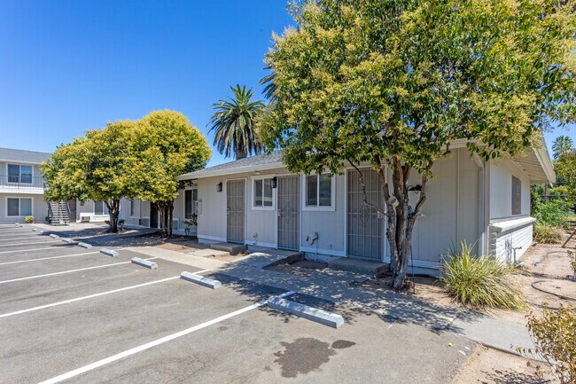 Building - 2355 K St