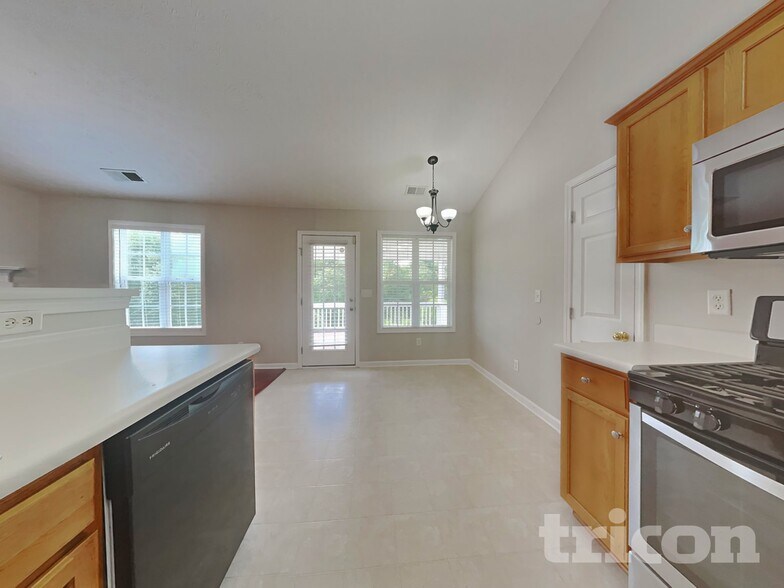 Building Photo - 223 Overlook Ct