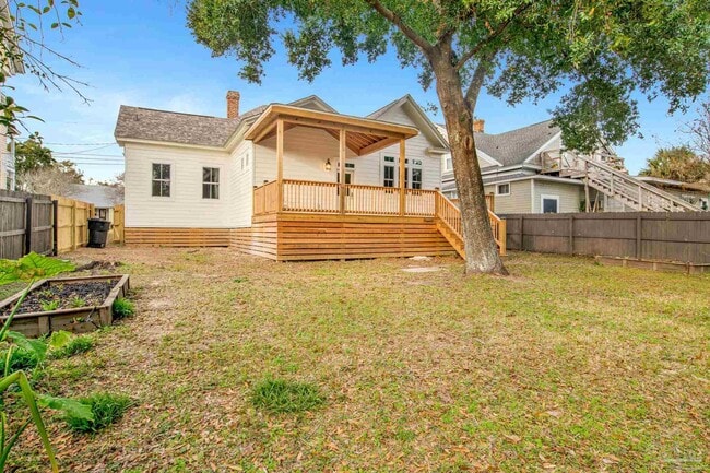 Building Photo - 1105 E Jackson St