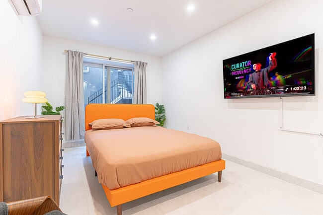 Building Photo - 1255 Decatur St