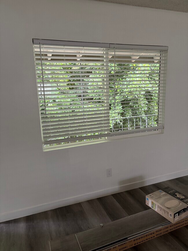 Building Photo - 14017 Dicky St