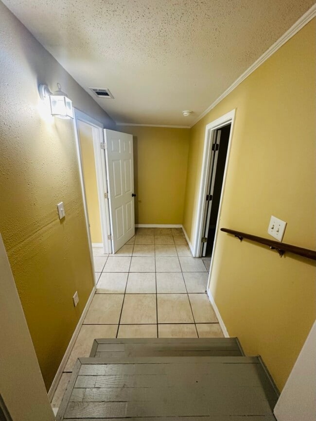 Building Photo - 4924 Dr L D Chapman St