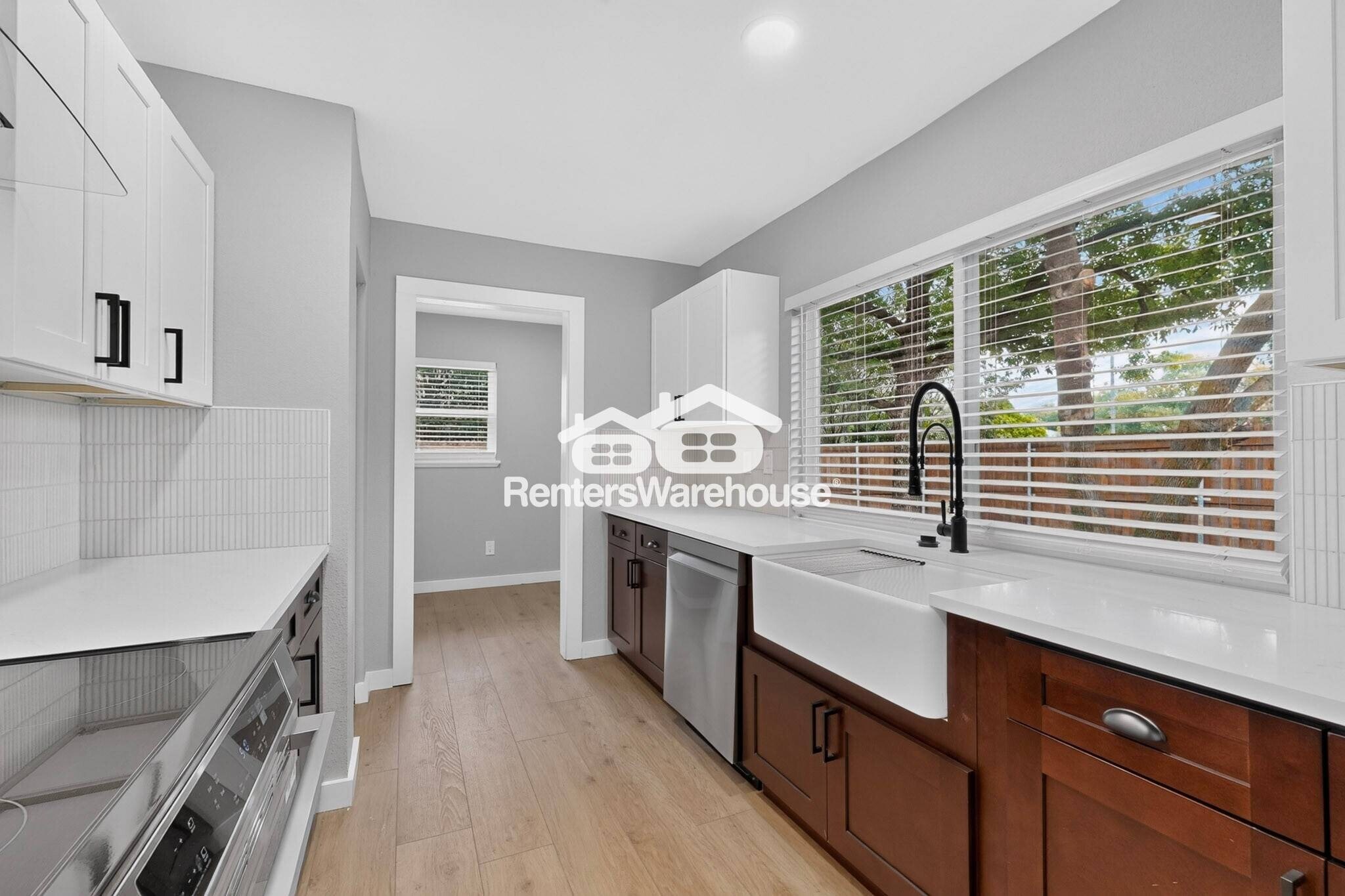 Building Photo - 1207 Creekwood Ct