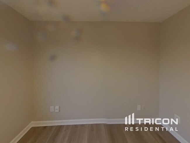 Building Photo - 4460 Brookridge Dr SW