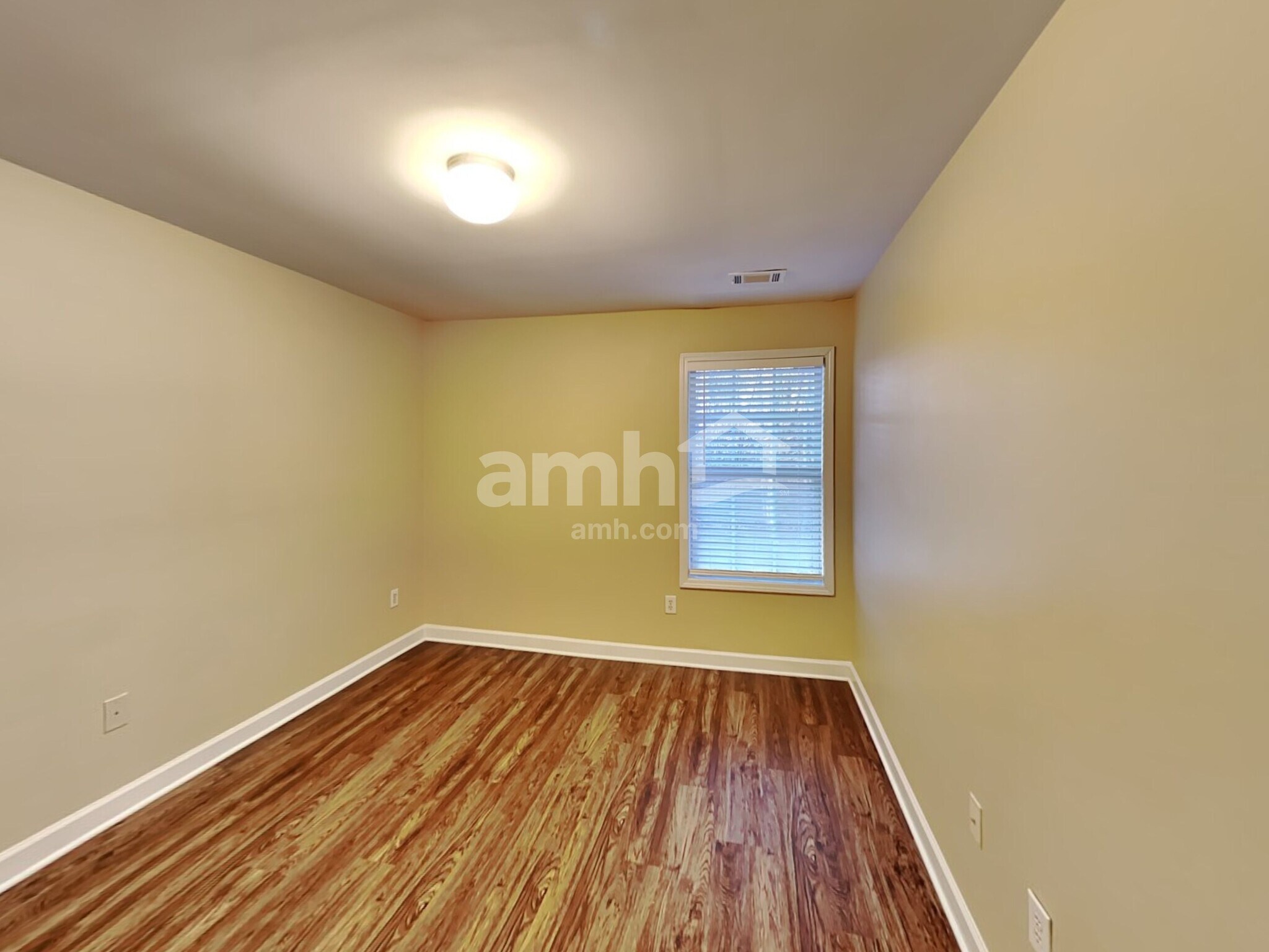 Building Photo - 708 Austin Creek Dr