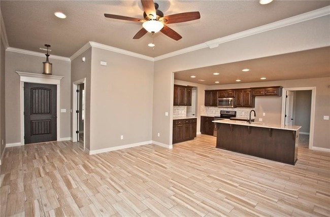 Building Photo - 728 NW 64th Ave