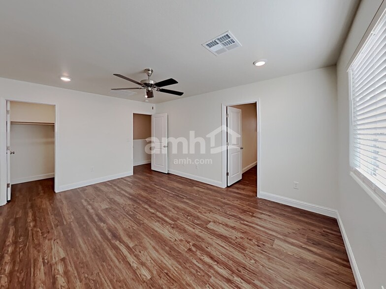 Building Photo - 719 Terrain Star Ave