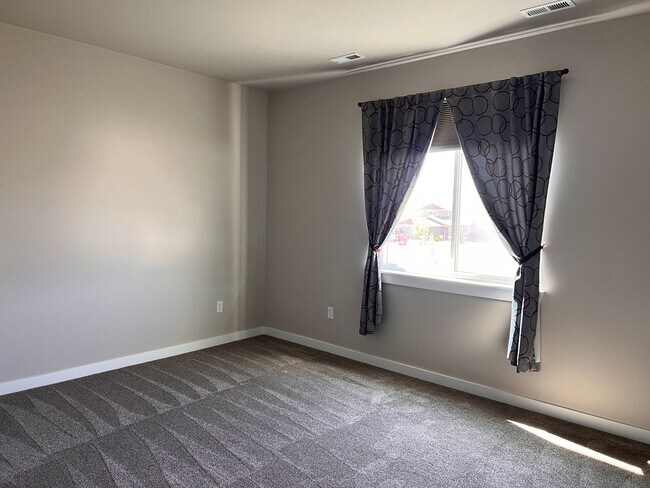 Building Photo - New Construction Home in Park Orchard Neighborhood!