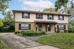 Building Photo - 2621 N 122nd St
