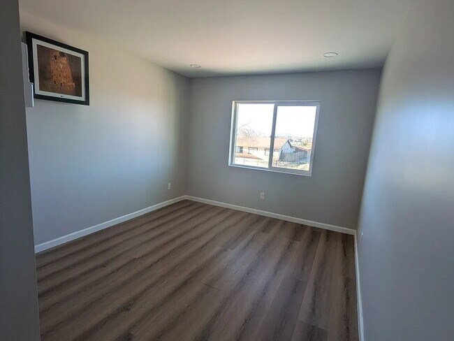 Building Photo - Brand new 2024 construction 3 bedroom, 2 bathroom home located in California City.