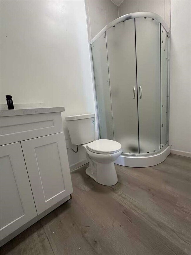 Building Photo - 1010 W Wilson St