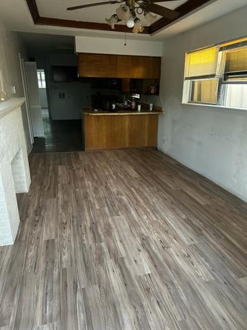 Building Photo - 120 W Heron St