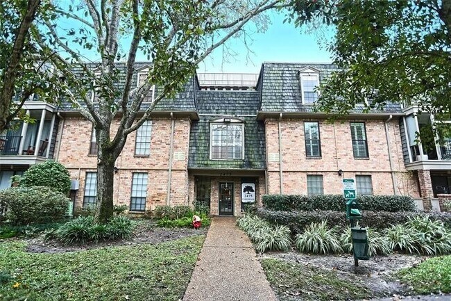 Building Photo - 2475 Underwood St
