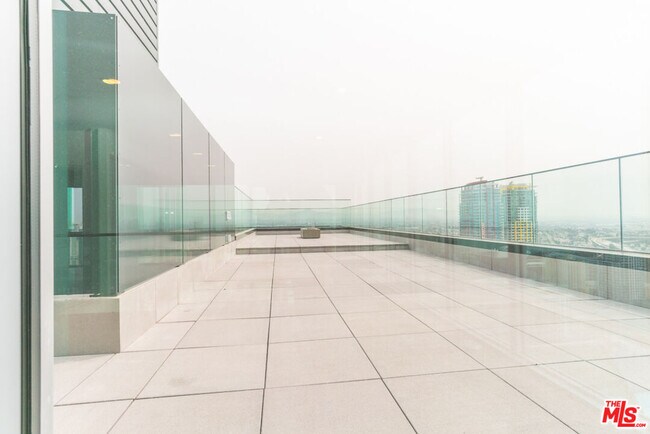 Building Photo - 601 Eleventh Ave