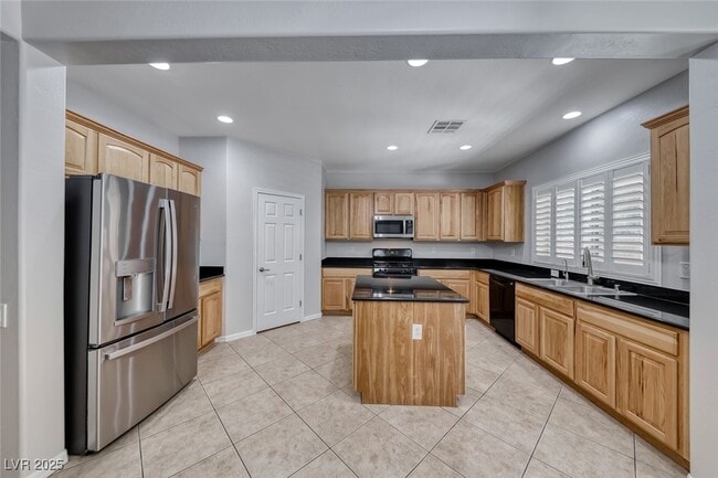 Building Photo - 259 Oakbrook Ridge Ave