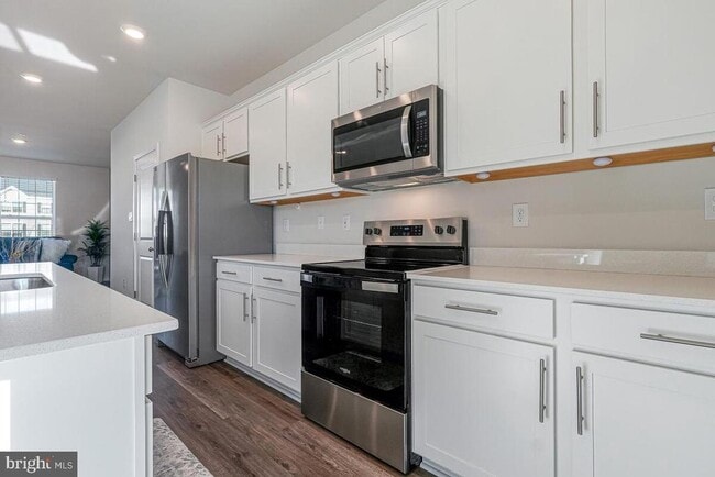 Building Photo - 313 Soft Rush Ln