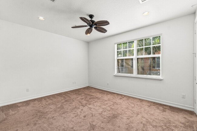 Building Photo - 109 E Coda Cir