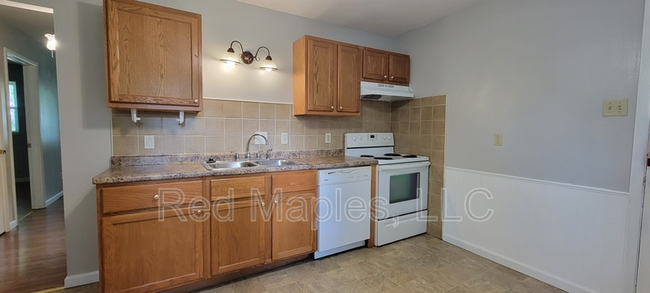 Building Photo - 4006 Esseldale Dr