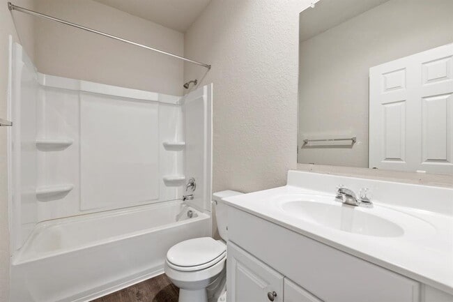 Building Photo - 3209 Ridge Pl