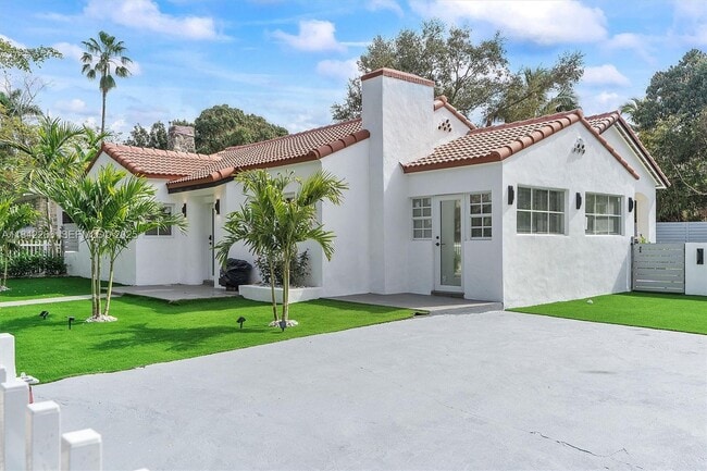 Building Photo - 58 NE 45th St