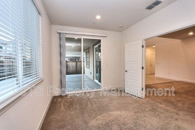 Building Photo - 3606 Nuestra Ave
