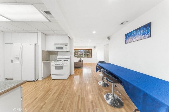 Building Photo - 12329 Burton St