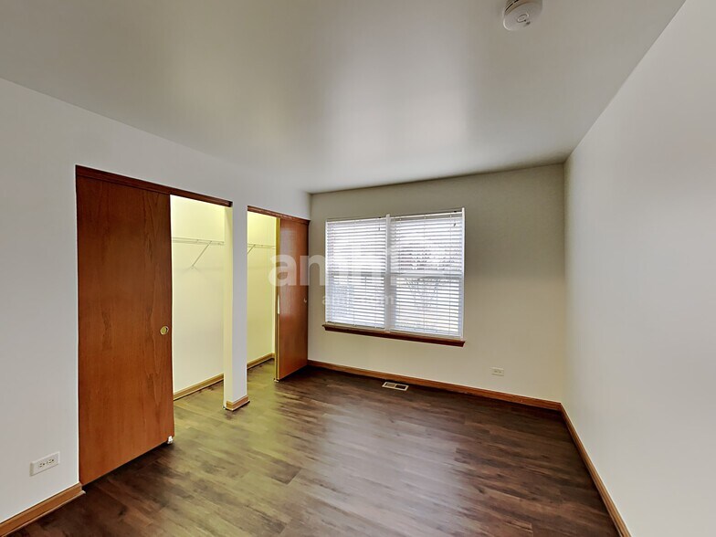 Building Photo - 2809 Adobe Dr