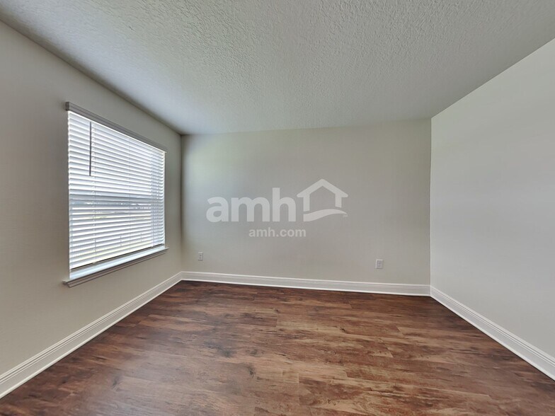 Building Photo - 14515 Cedar Mill Dr