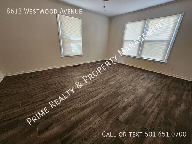 Building Photo - 8612 Westwood Ave