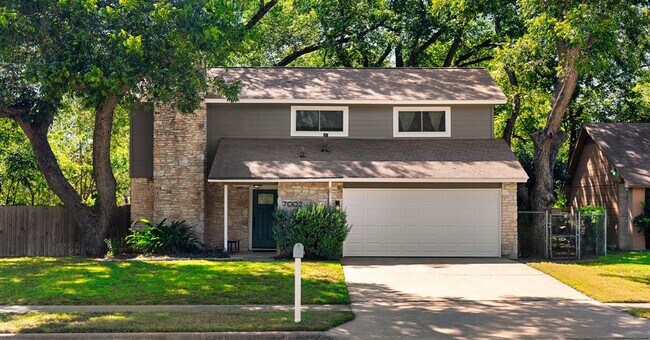 Building Photo - 7002 Crystalbrook Dr