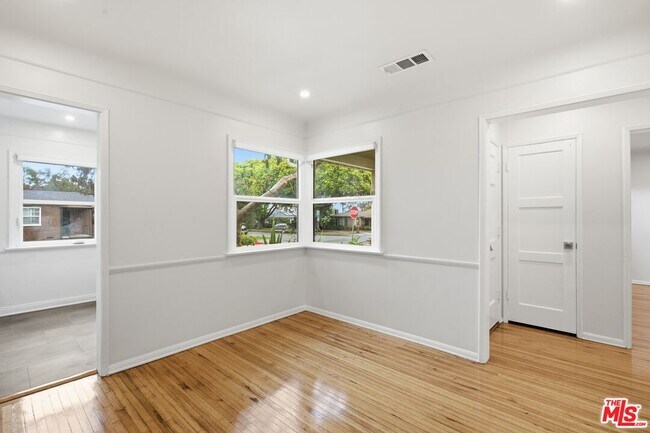 Building Photo - 4236 Elenda St