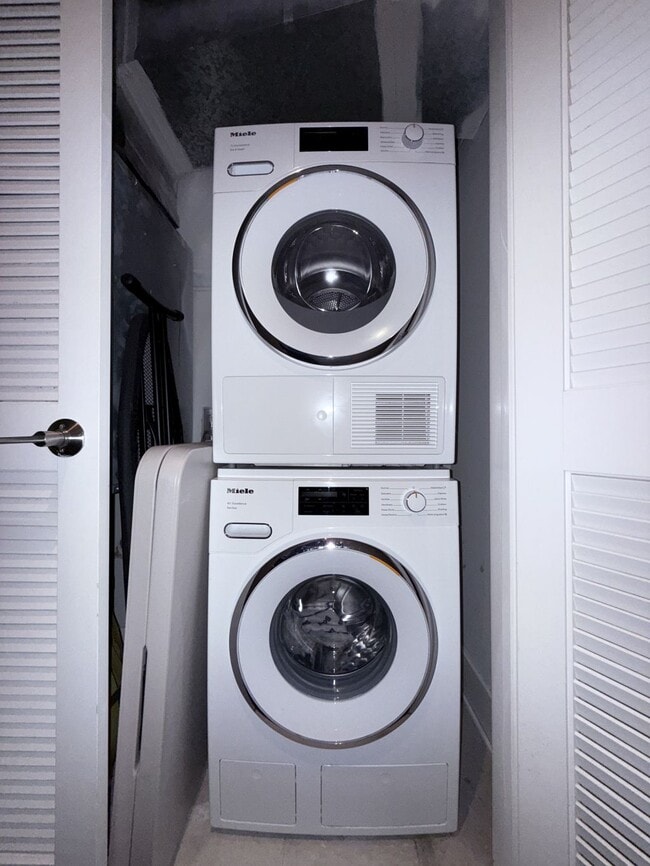 Building Photo - 1814 North Capitol St NW