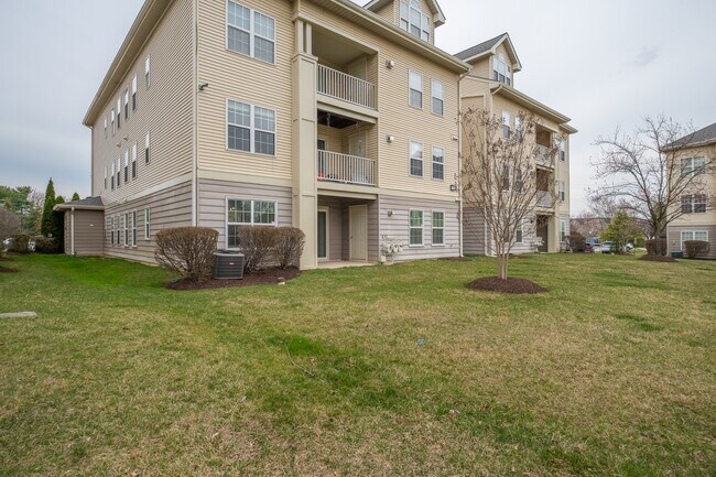 Building Photo - 9060 Gracious End Ct