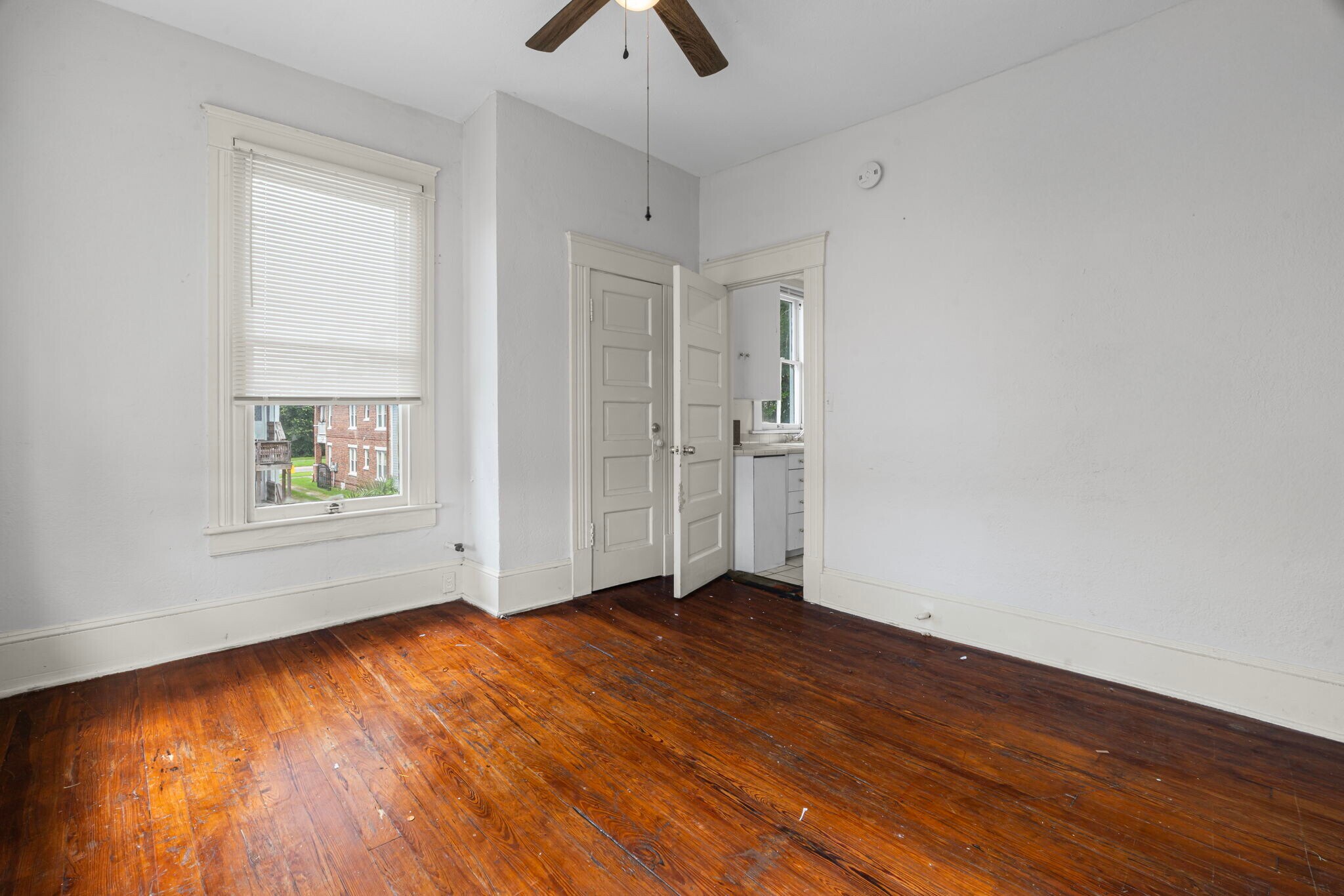 Building Photo - 2253 Herschel St
