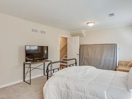 Building Photo - 2023 Jones Rd NW