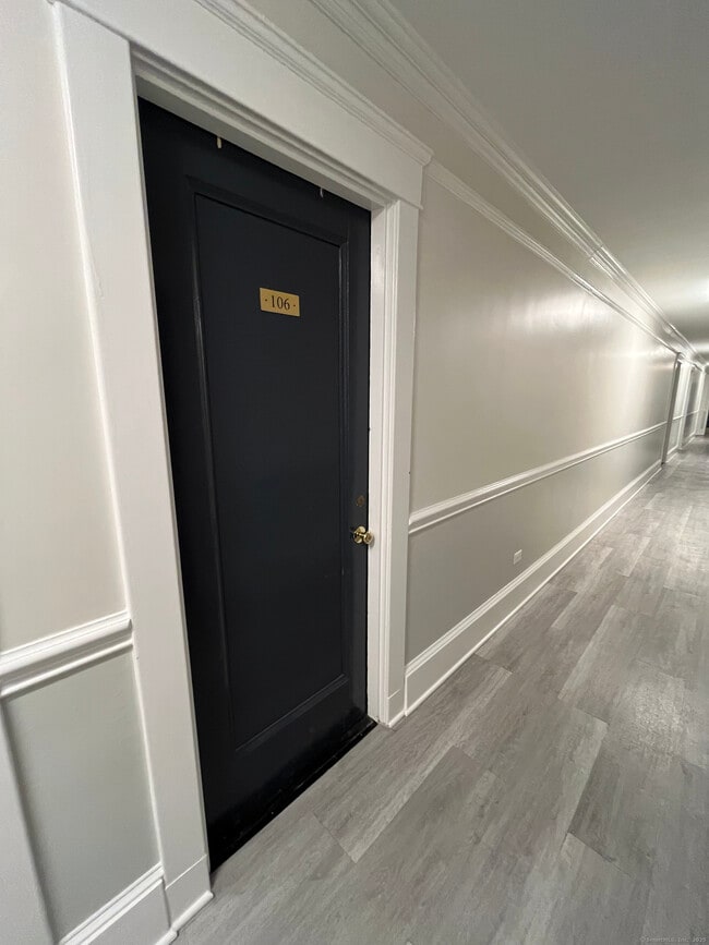 Building Photo - 53 Prospect St