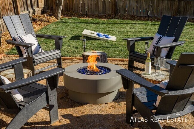 Building Photo - 5210 Quay St