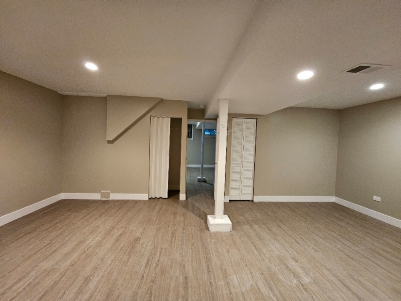 Building Photo - 8715 Ridge St