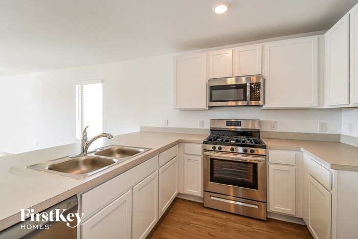 Building Photo - 508 Maple Bnd Ln