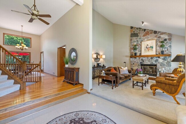 Building Photo - 9378 Olympia Dr